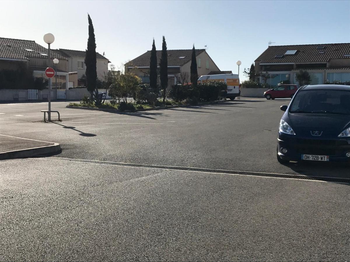 Saint-Pierre-La-Mer - Narbonne Plage Location T3 Climatisee Buitenkant foto